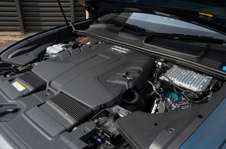 AUDI Q8 Q8  Premium Car Design Tuning 