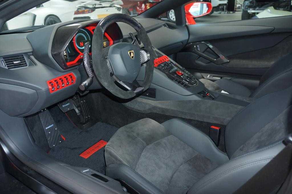 LAMBORGHINI Aventador S Coupé/Cabrio Mansory Tuning LAMBORGHINI Aventador S Coupé/Cabrio Mansory Tuning