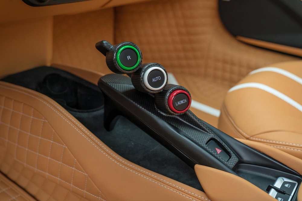 FERRARI F8 Tributo Coupé/ Speeder Mansory Tuning FERRARI F8 Tributo Coupé/ Speeder Mansory Tuning