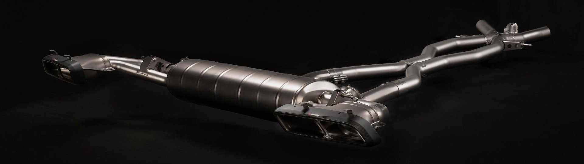 Akrapovic Mercedes GLS63 AMG kipufogó